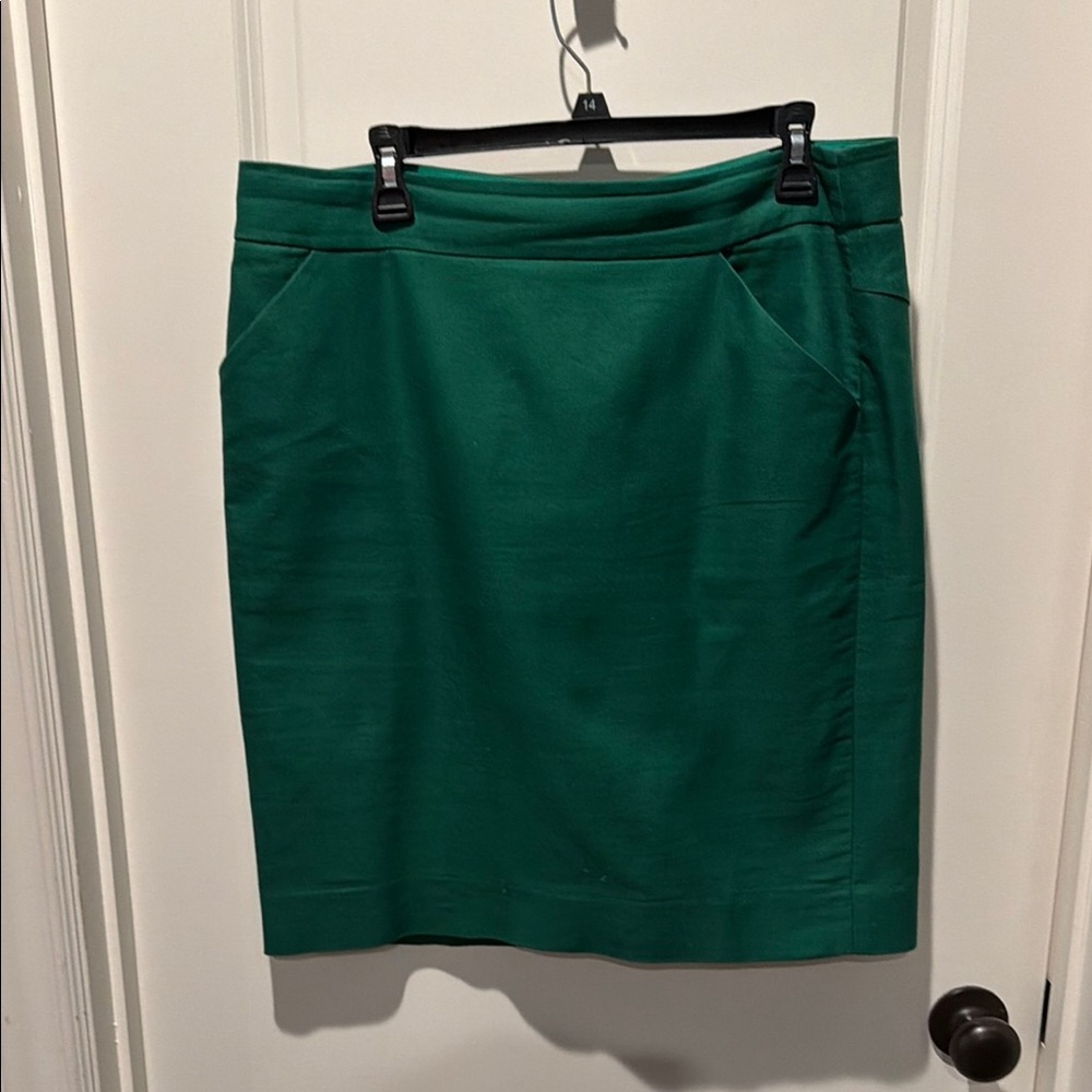 J. Crew Emerald The Pencil Skirt — Tailored Straight Silhouette